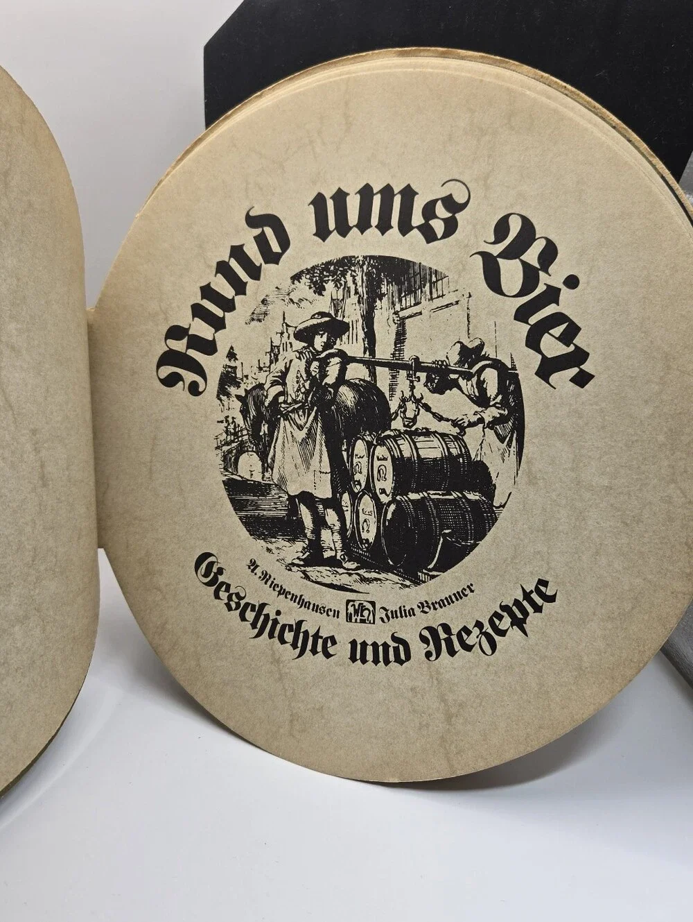 Vintage Rund ums Bier: Geschichte und Rezepte All About Beer: History & Recipes